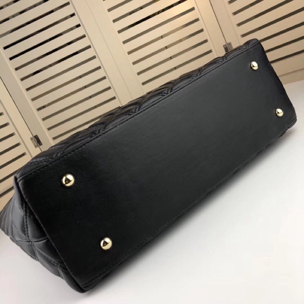 シャネルバッグ内部構造